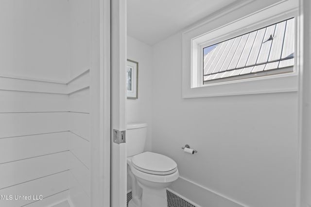 619 Sandy Hook Drive, Pass Christian, MS 39571