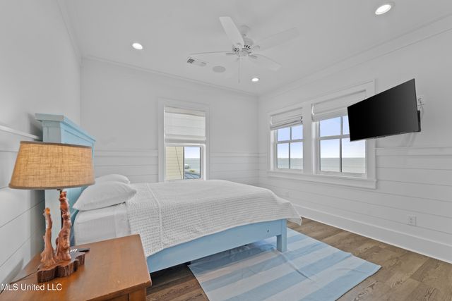 619 Sandy Hook Drive, Pass Christian, MS 39571