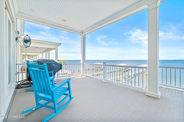 619 Sandy Hook Drive, Pass Christian, MS 39571