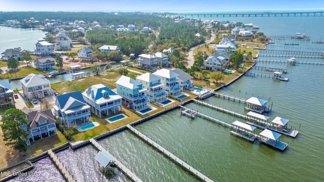 619 Sandy Hook Drive, Pass Christian, MS 39571