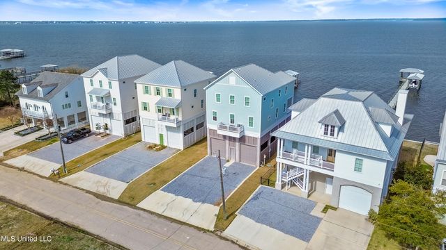 619 Sandy Hook Drive, Pass Christian, MS 39571