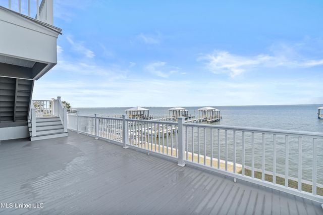 619 Sandy Hook Drive, Pass Christian, MS 39571