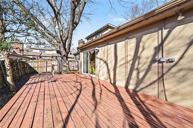 10907 W 96th Terrace, Overland Park, KS 66214