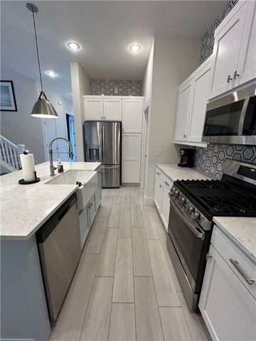 606 Mill Pond Way, Cave Springs, AR 72718