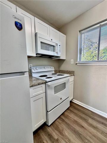 828 Spencer Ct. CT, Virginia Beach, VA 23451