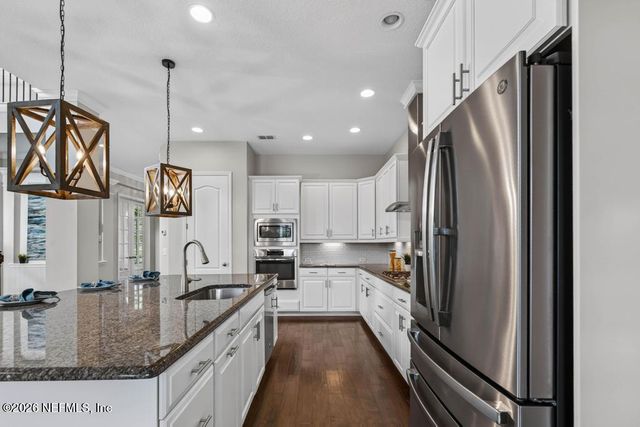 304 OXFORD ESTATES Way, St. Johns, FL 32259
