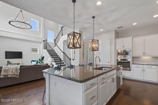 304 OXFORD ESTATES Way, St. Johns, FL 32259