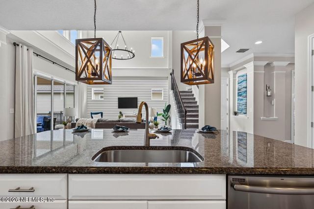 304 OXFORD ESTATES Way, St. Johns, FL 32259