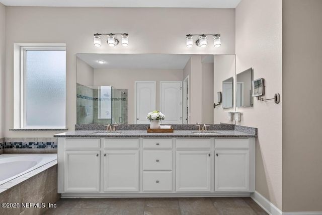 304 OXFORD ESTATES Way, St. Johns, FL 32259