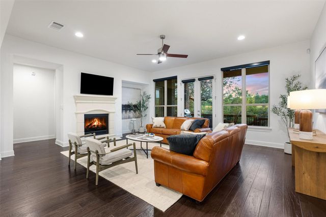 307 Lodestone LN, Austin, TX 78738