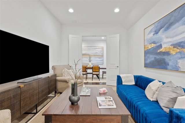 307 Lodestone LN, Austin, TX 78738