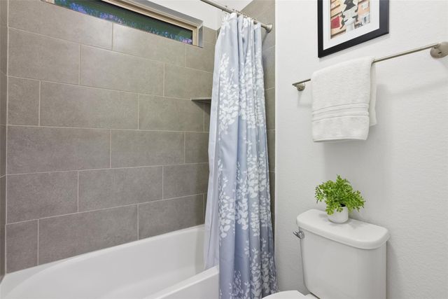 307 Lodestone LN, Austin, TX 78738
