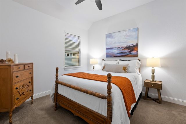 307 Lodestone LN, Austin, TX 78738