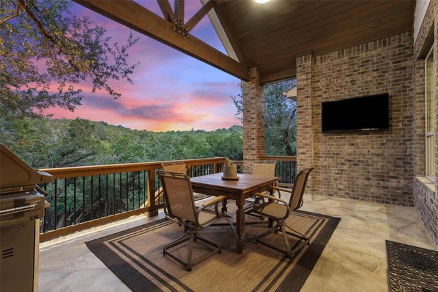 307 Lodestone LN, Austin, TX 78738