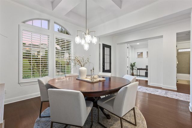 307 Lodestone LN, Austin, TX 78738