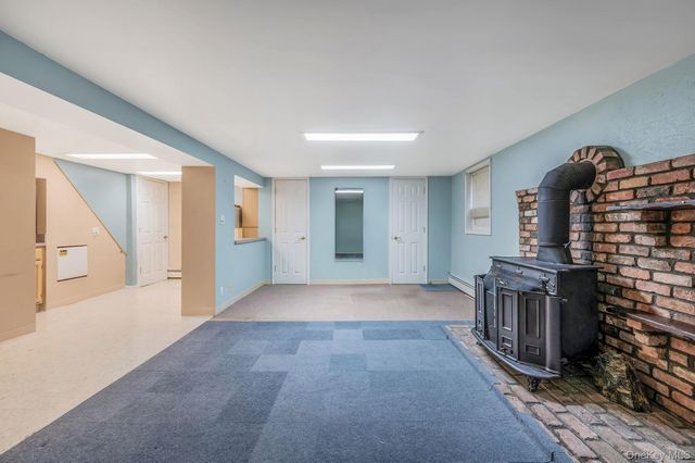 1616 Madison Avenue, West Islip, NY 11795