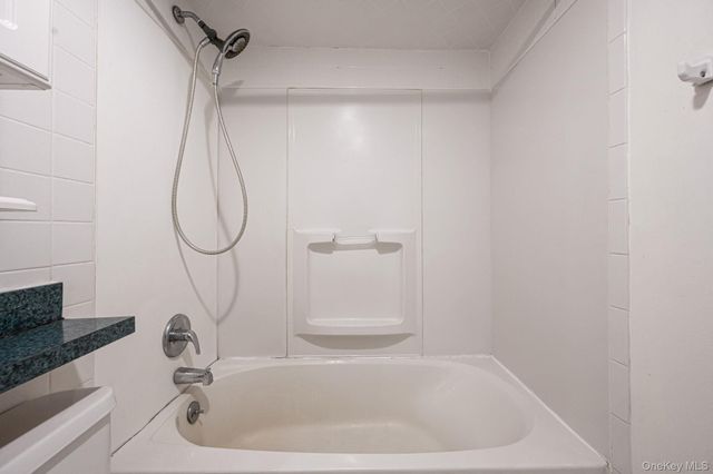 1616 Madison Avenue, West Islip, NY 11795