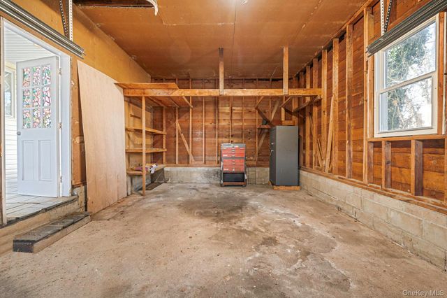 1616 Madison Avenue, West Islip, NY 11795