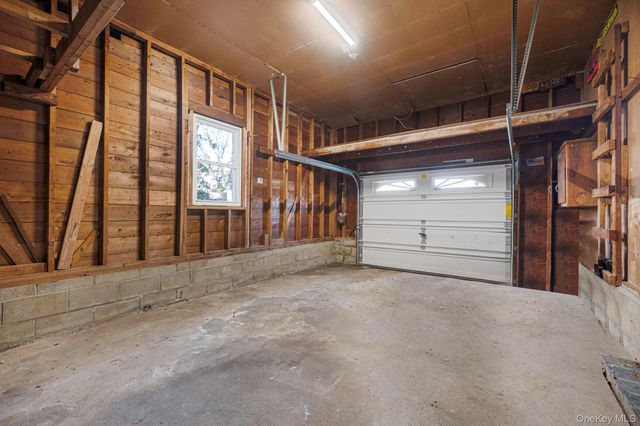 1616 Madison Avenue, West Islip, NY 11795