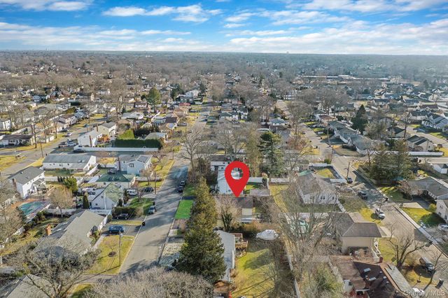 1616 Madison Avenue, West Islip, NY 11795