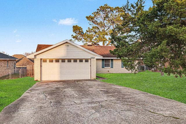 10818 Highpoint Lane, Montgomery, TX 77356