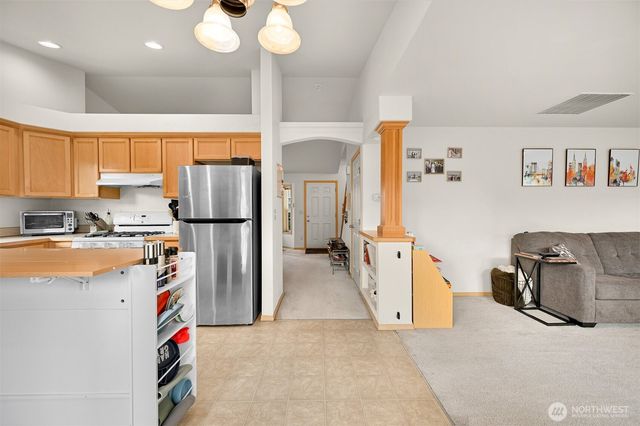 7494 Seashell Way, Blaine, WA 98230