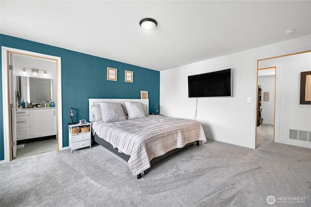 7494 Seashell Way, Blaine, WA 98230