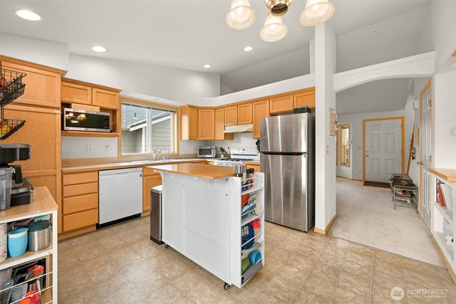 7494 Seashell Way, Blaine, WA 98230