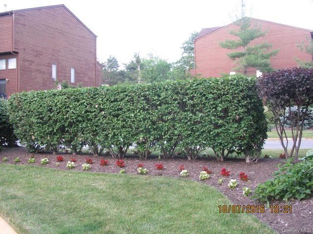 50 Aspen Court, Nanuet, NY 10954