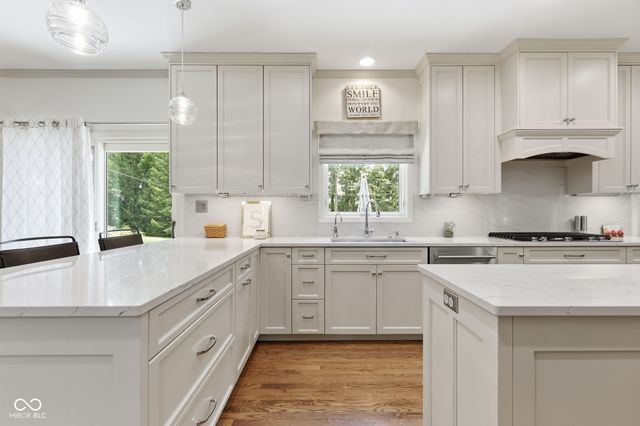 2127 Corsican Circle, Westfield, IN 46074