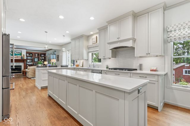 2127 Corsican Circle, Westfield, IN 46074