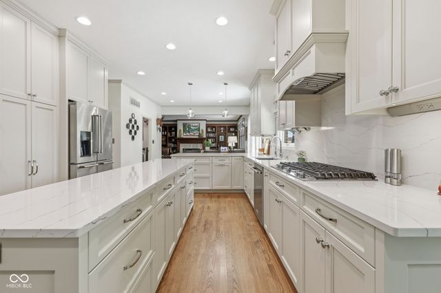 2127 Corsican Circle, Westfield, IN 46074