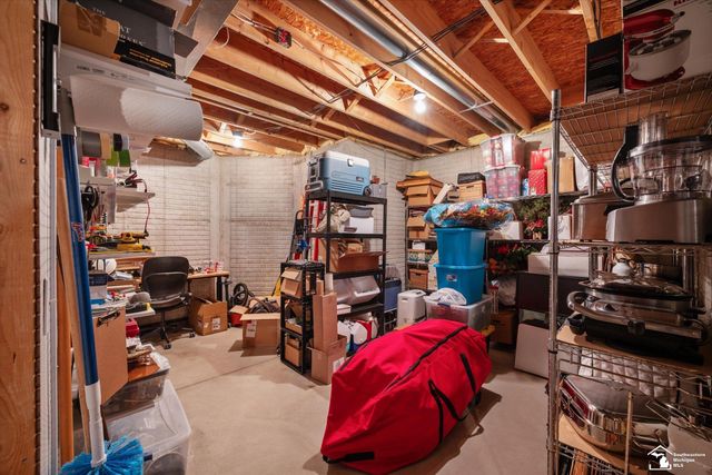 862 Saint James Park Avenue, Monroe, MI 48161