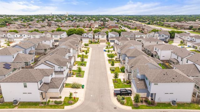 17400 Torneo DR, Round Rock, TX 78664