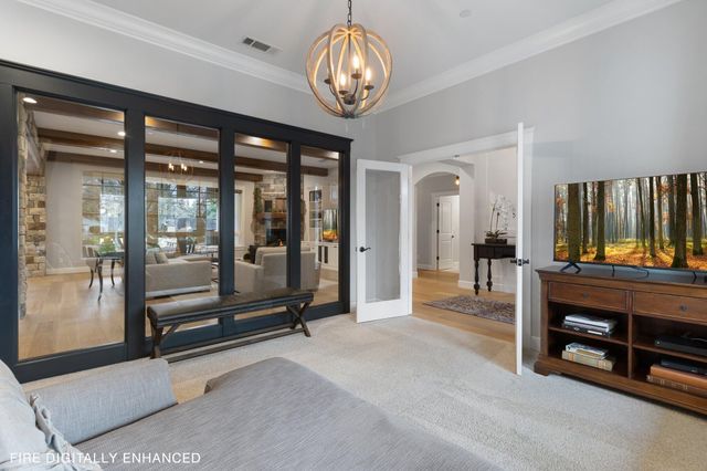 3385 Wimbledon Drive, Redding, CA 96002