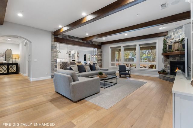 3385 Wimbledon Drive, Redding, CA 96002