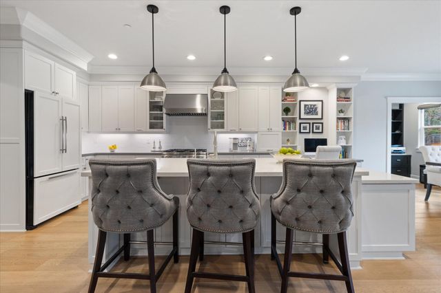 3385 Wimbledon Drive, Redding, CA 96002