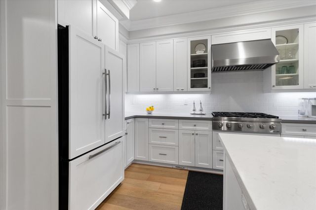 3385 Wimbledon Drive, Redding, CA 96002