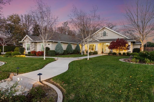 3385 Wimbledon Drive, Redding, CA 96002