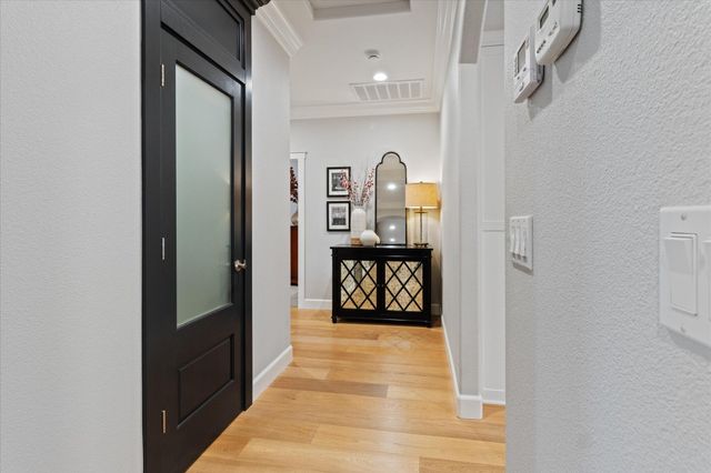 3385 Wimbledon Drive, Redding, CA 96002