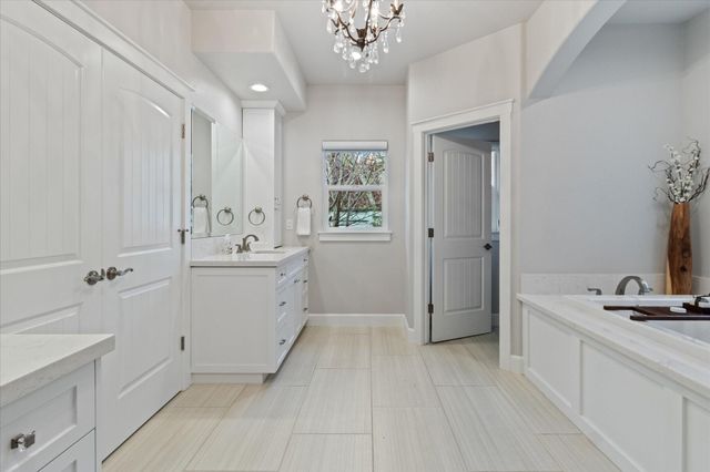 3385 Wimbledon Drive, Redding, CA 96002