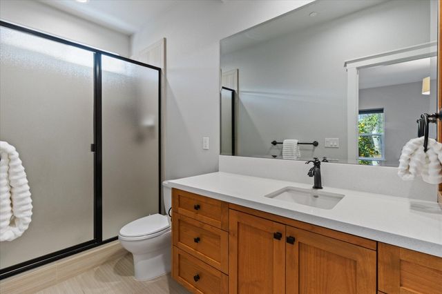 3385 Wimbledon Drive, Redding, CA 96002