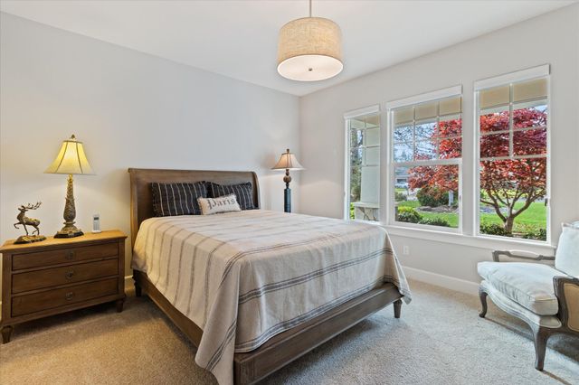 3385 Wimbledon Drive, Redding, CA 96002