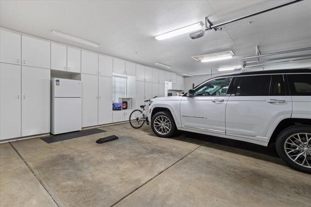 3385 Wimbledon Drive, Redding, CA 96002