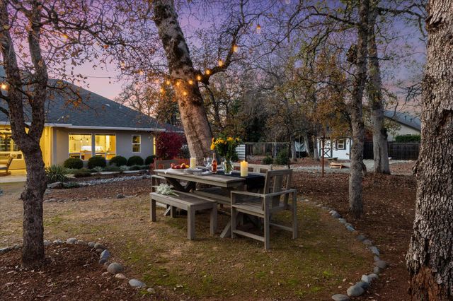 3385 Wimbledon Drive, Redding, CA 96002