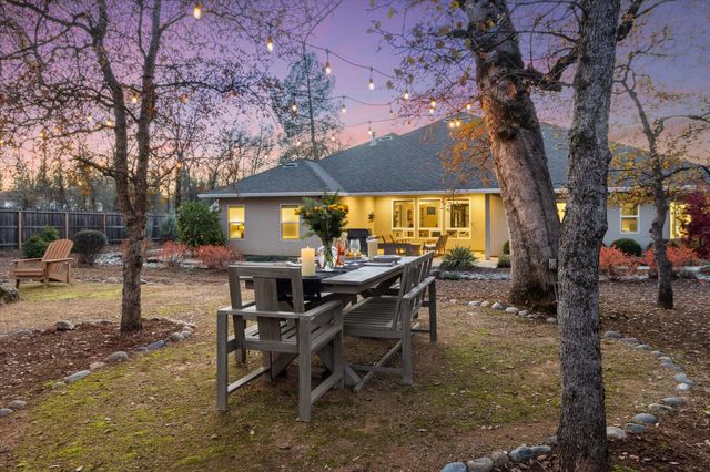 3385 Wimbledon Drive, Redding, CA 96002