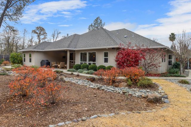 3385 Wimbledon Drive, Redding, CA 96002