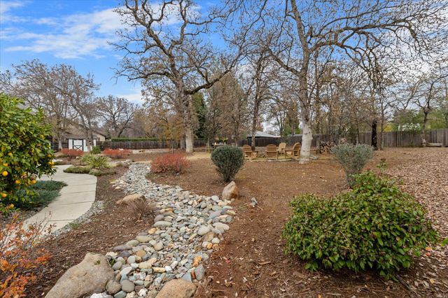 3385 Wimbledon Drive, Redding, CA 96002