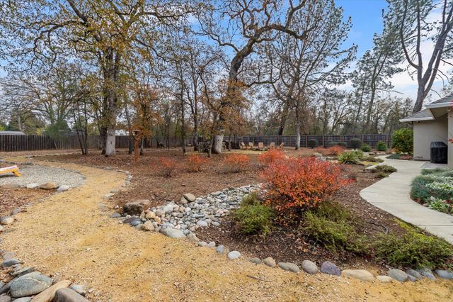 3385 Wimbledon Drive, Redding, CA 96002