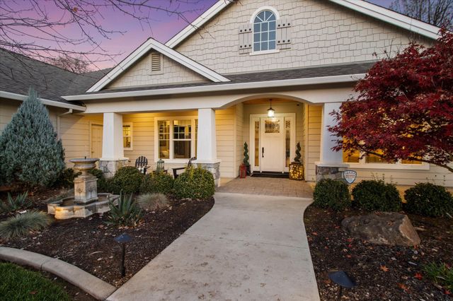 3385 Wimbledon Drive, Redding, CA 96002